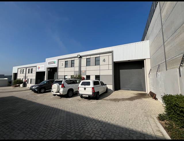 132M² WAREHOUSE TO LET IN RIVERGATE